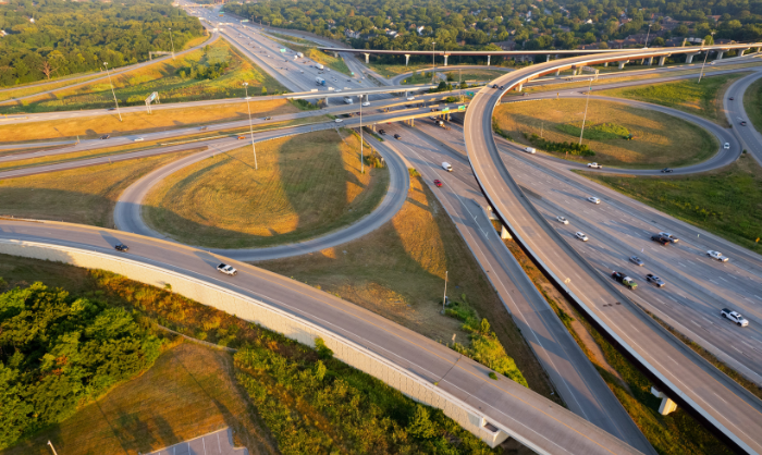 freeway vs highway